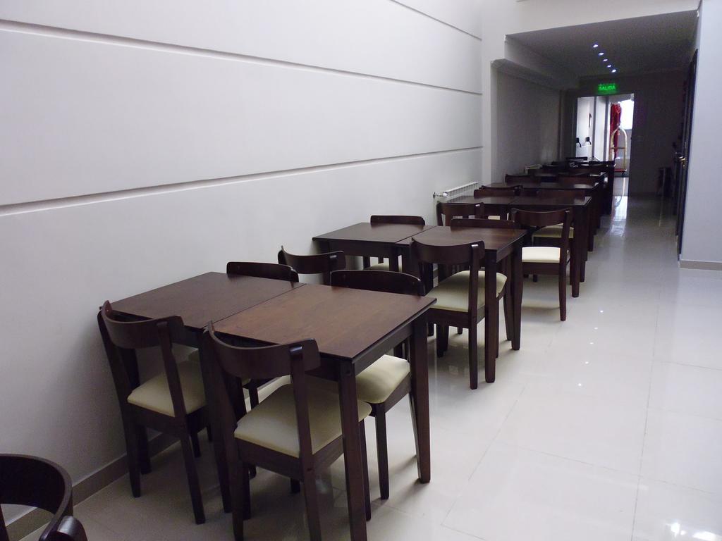 Hotel Athos บัวโนสไอเรส ภายนอก รูปภาพ