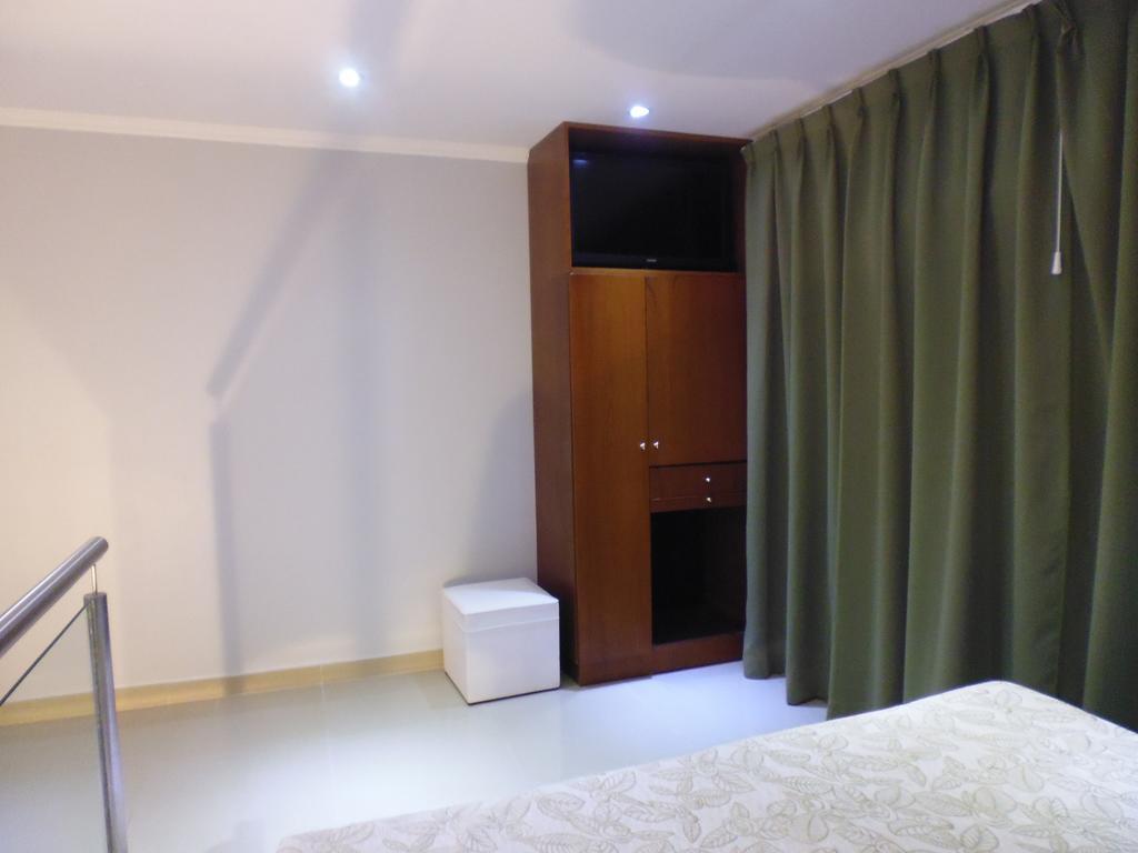 Hotel Athos บัวโนสไอเรส ภายนอก รูปภาพ