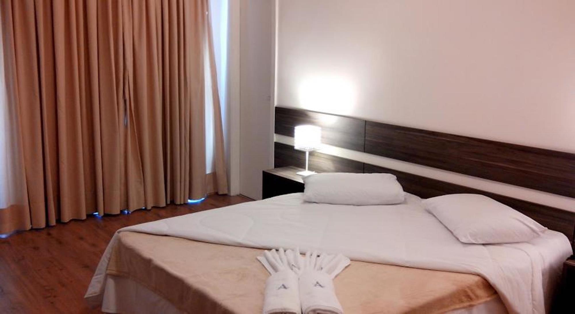 Hotel Athos บัวโนสไอเรส ภายนอก รูปภาพ