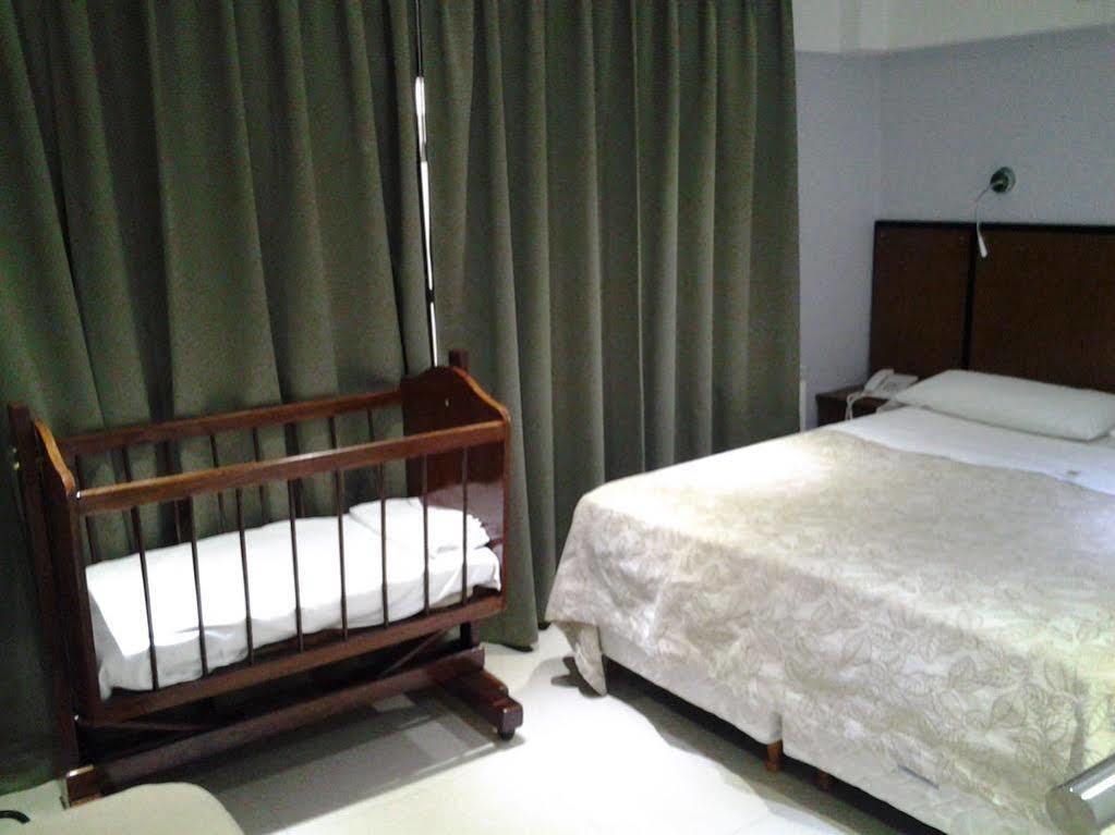Hotel Athos บัวโนสไอเรส ภายนอก รูปภาพ